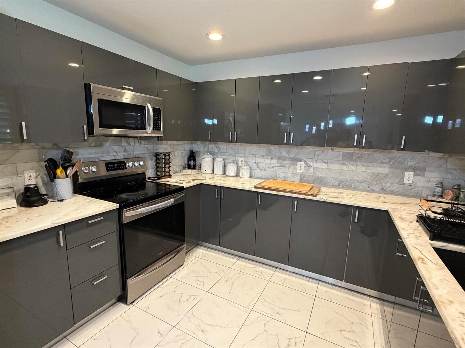 1486 SE Grapeland Avenue, Port St. Lucie, FL 34952