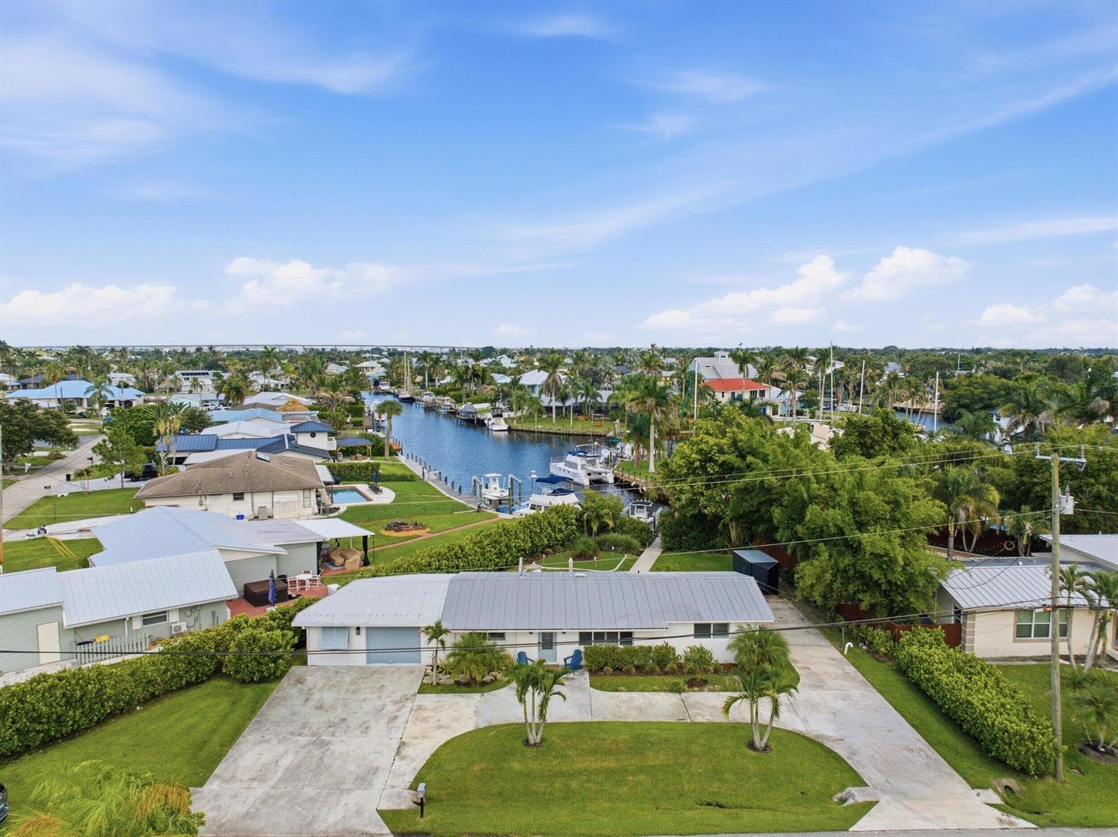 387 SW RIVERWAY Boulevard, Palm City, FL 34990 photo 3