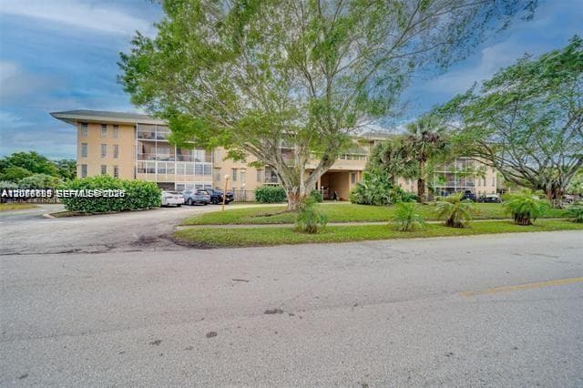 4848 NW 24th Ct # 230, Lauderdale Lakes, FL 33313 photo 3