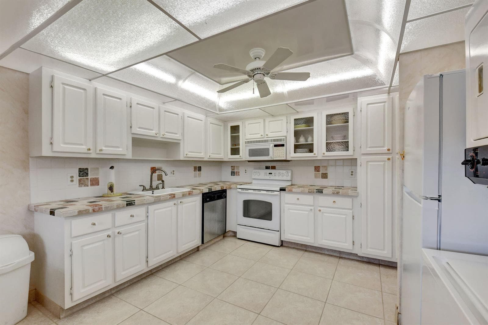 1670 NW 18TH Avenue # 202, Delray Beach, FL 33445 photo 5