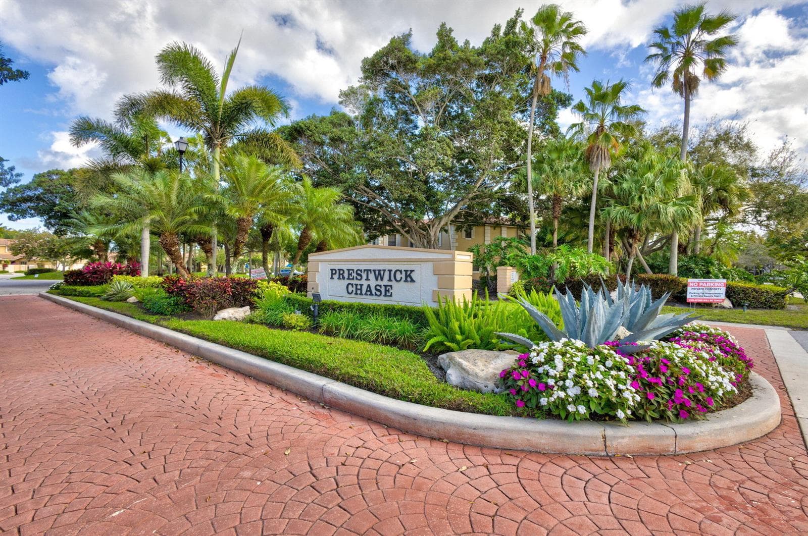 523 Prestwick Circle, Palm Beach Gardens, FL 33418 photo 2