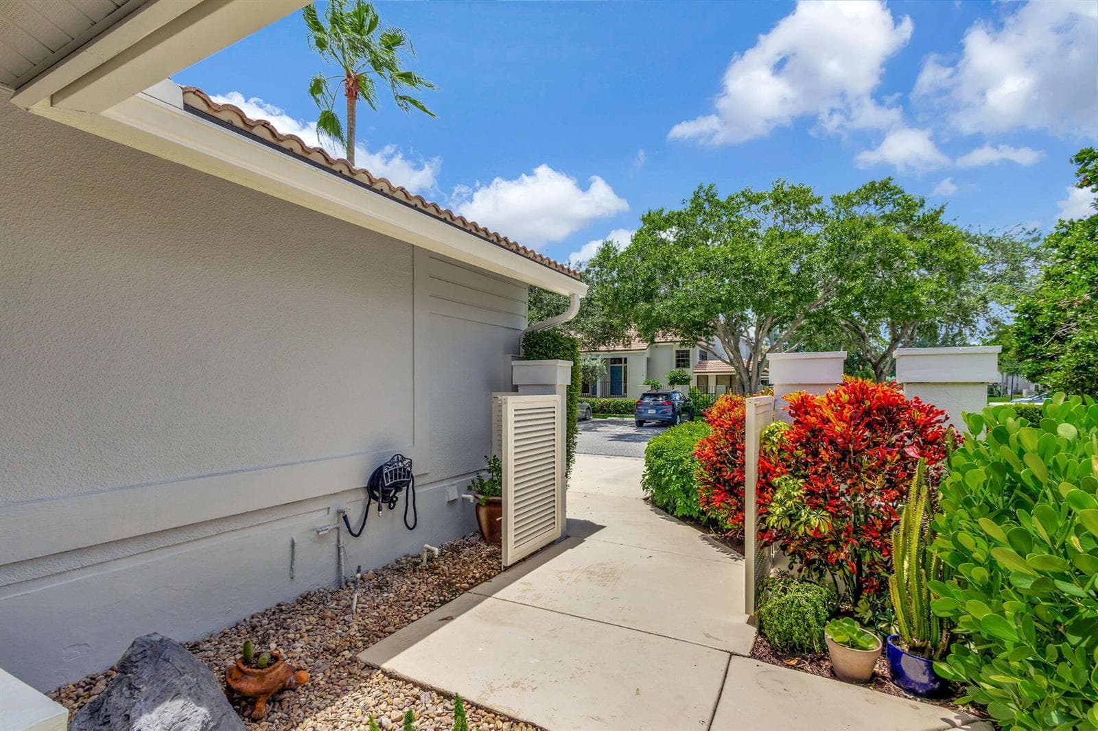 523 Prestwick Circle, Palm Beach Gardens, FL 33418 photo 5