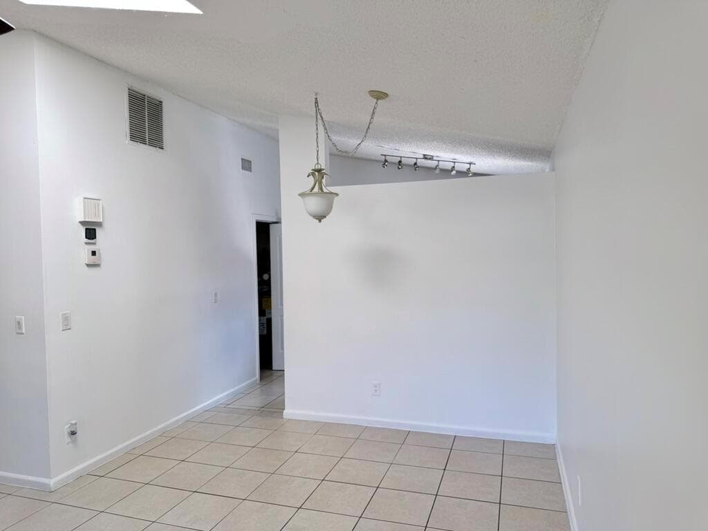 8715 PLUTO Terrace, West Palm Beach, FL 33403 photo 4