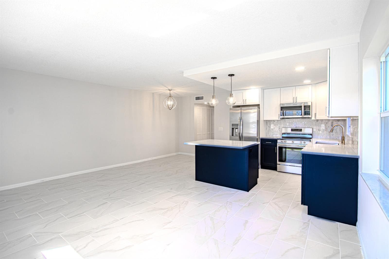 13 Northampton A, West Palm Beach, FL 33417 photo 3