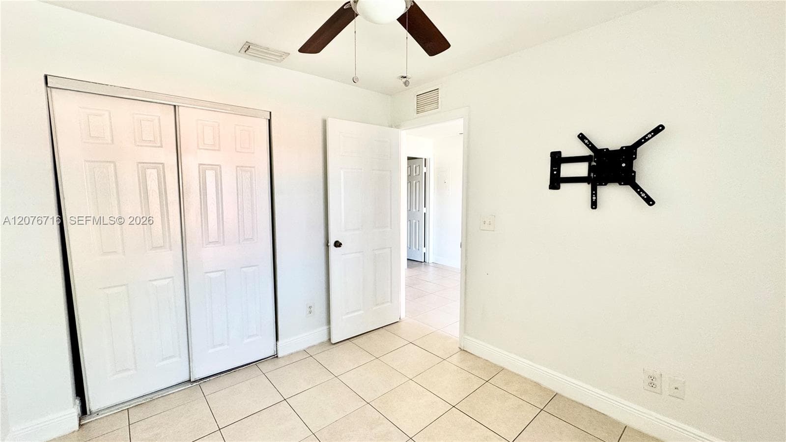 2099 NW 26th Ave, Fort Lauderdale, FL 33311 photo 5
