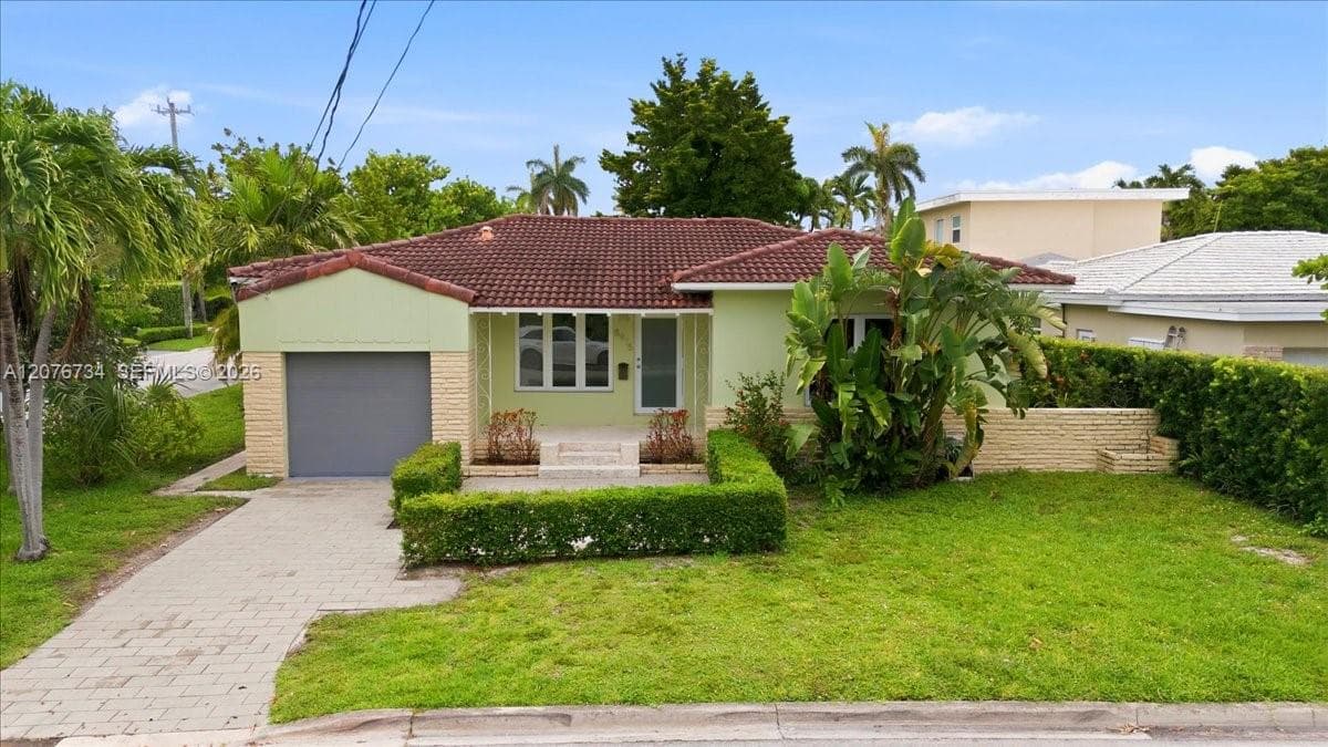 8975 Froude Ave, Surfside, FL 33154