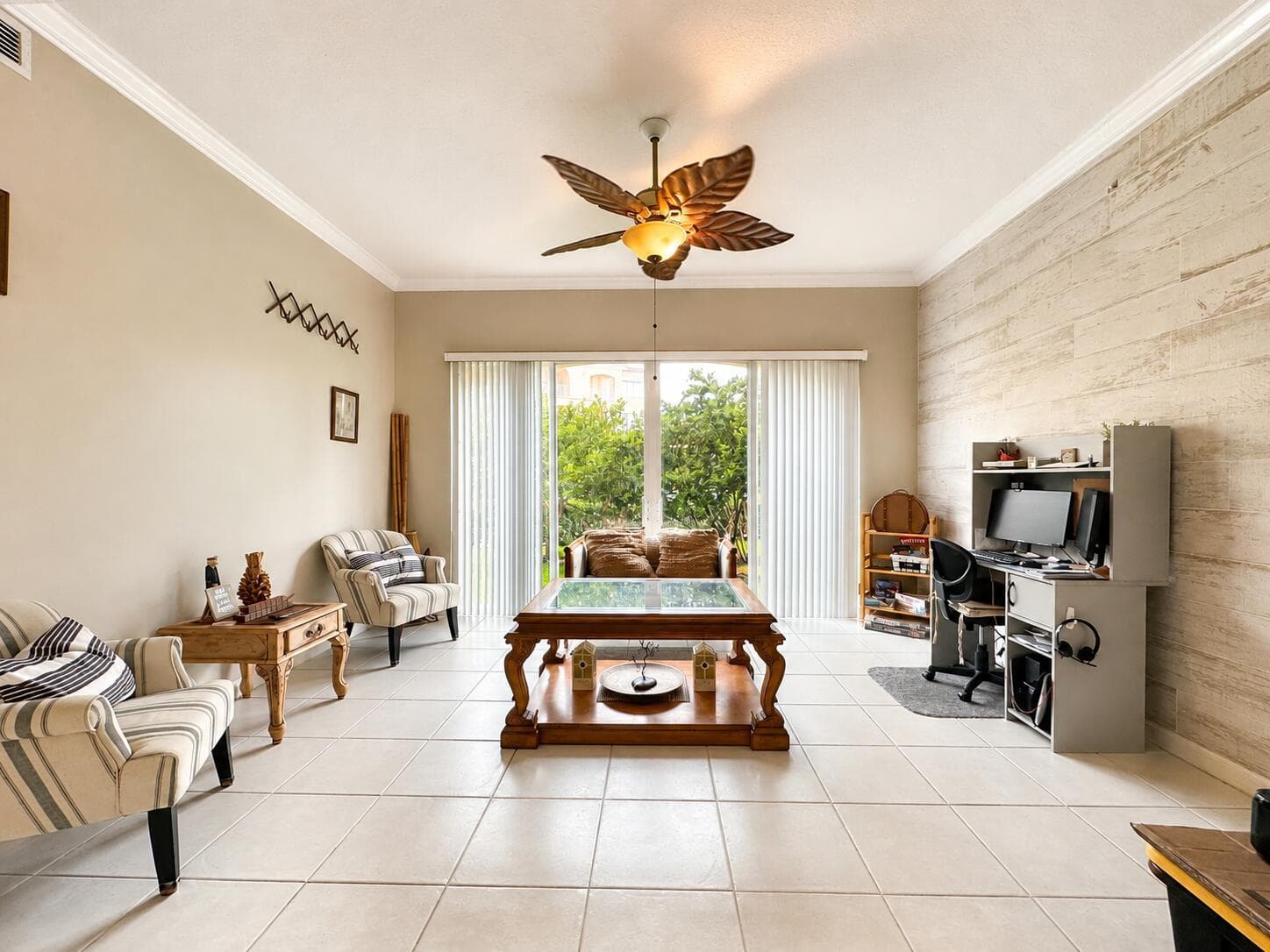 37 HARBOUR ISLE Drive E # 101, Fort Pierce, FL 34949