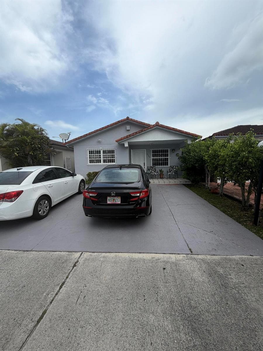 4349 W 10TH Avenue, Hialeah, FL 33012 photo 2