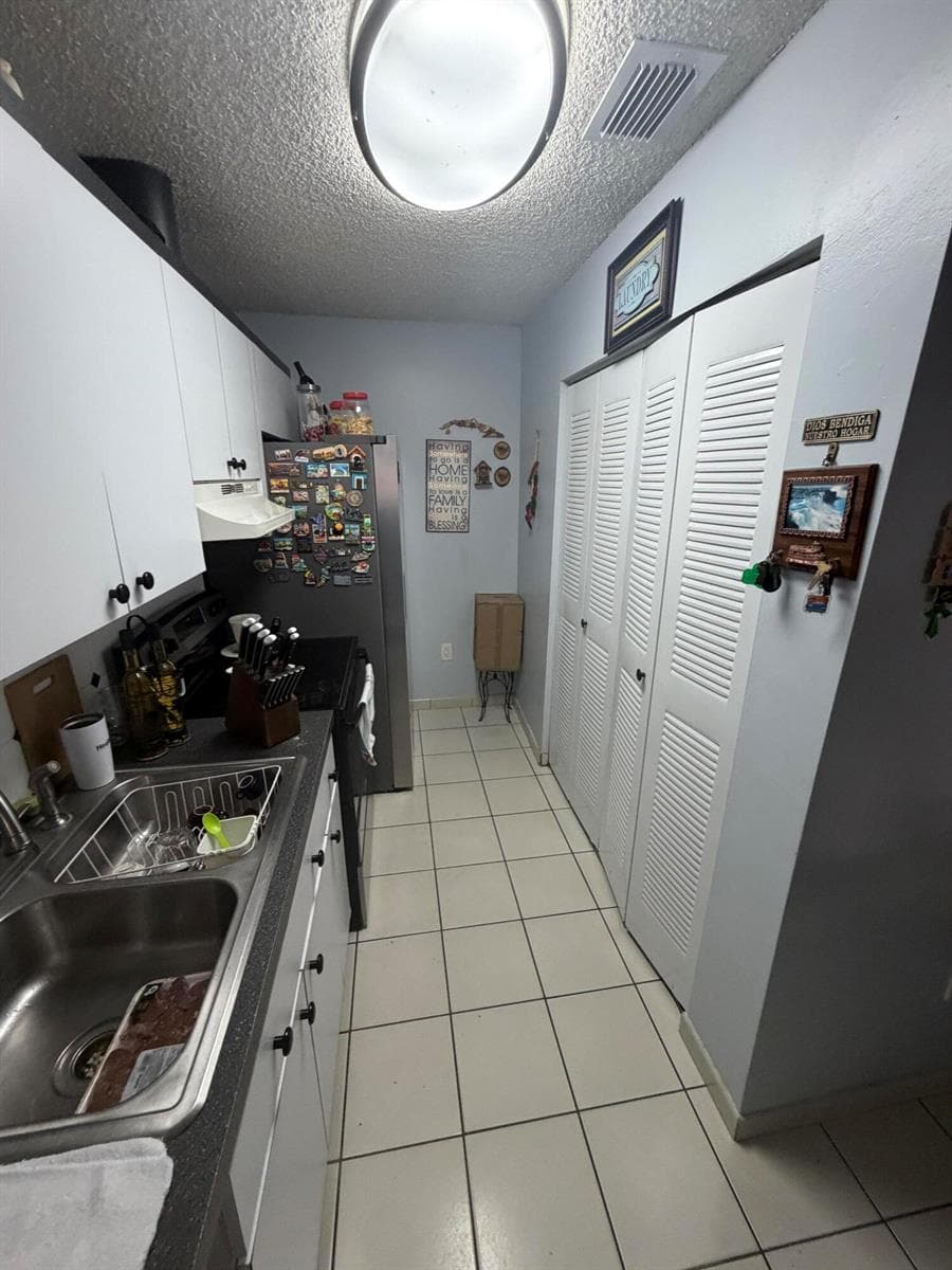 4349 W 10TH Avenue, Hialeah, FL 33012 photo 4