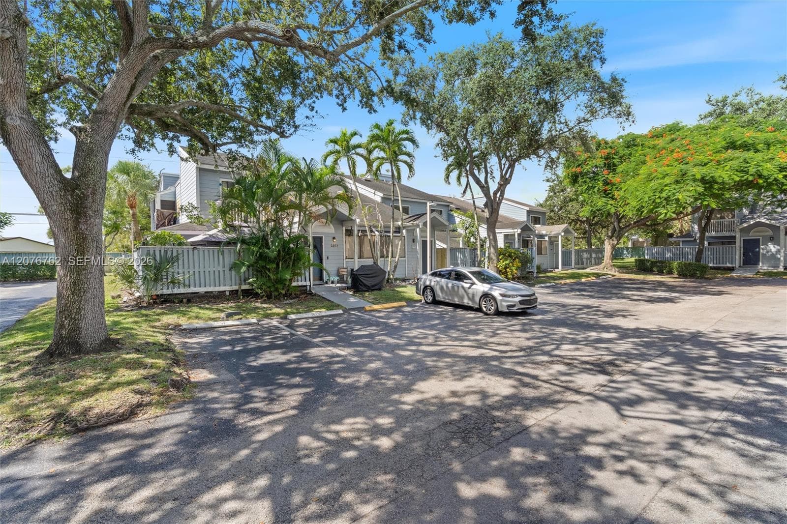 2019 Winners Cir, North Lauderdale, FL 33068 photo 2