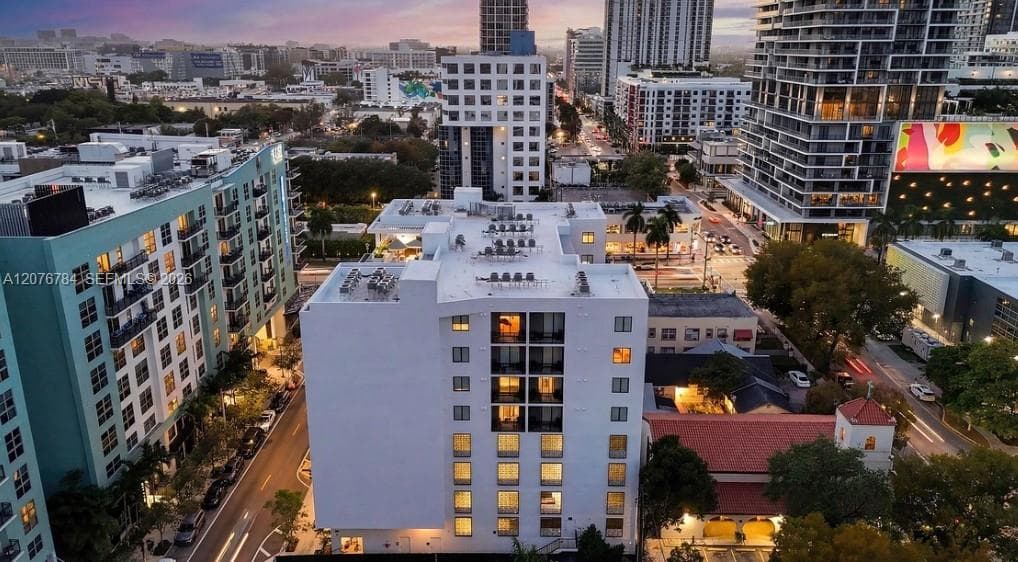 329 NE 28th St # 707, Miami, FL 33137 photo 3