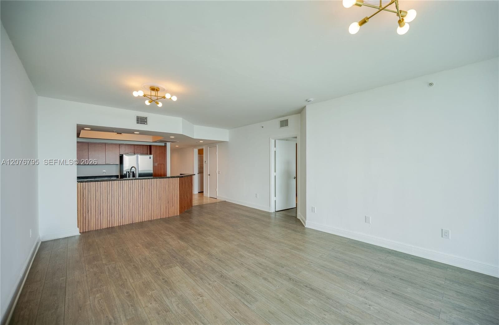 15051 Royal Oaks Ln # 2403, North Miami, FL 33181 photo 5