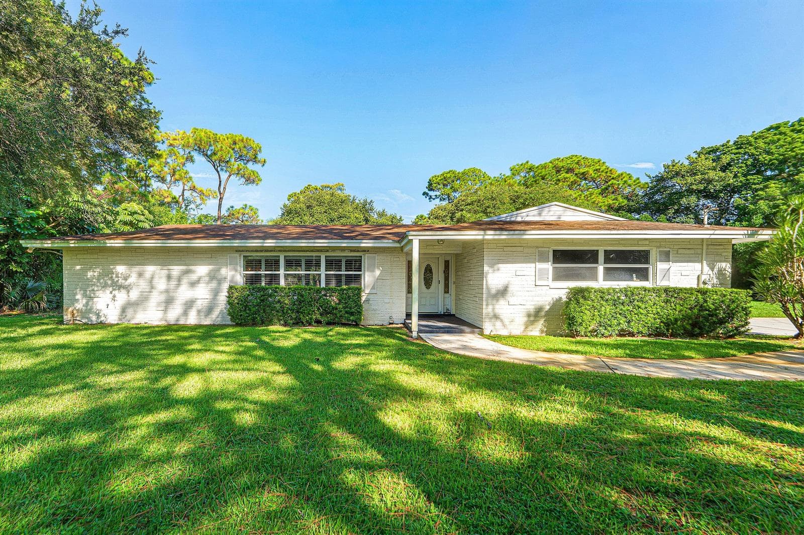 8645 Square Lake Drive, Palm Beach Gardens, FL 33418 photo 4