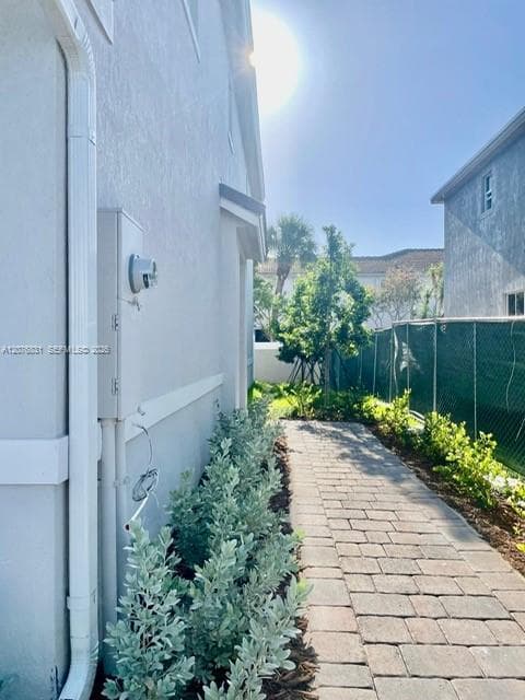 157 SW 170th Ave, Pembroke Pines, FL 33027 photo 4