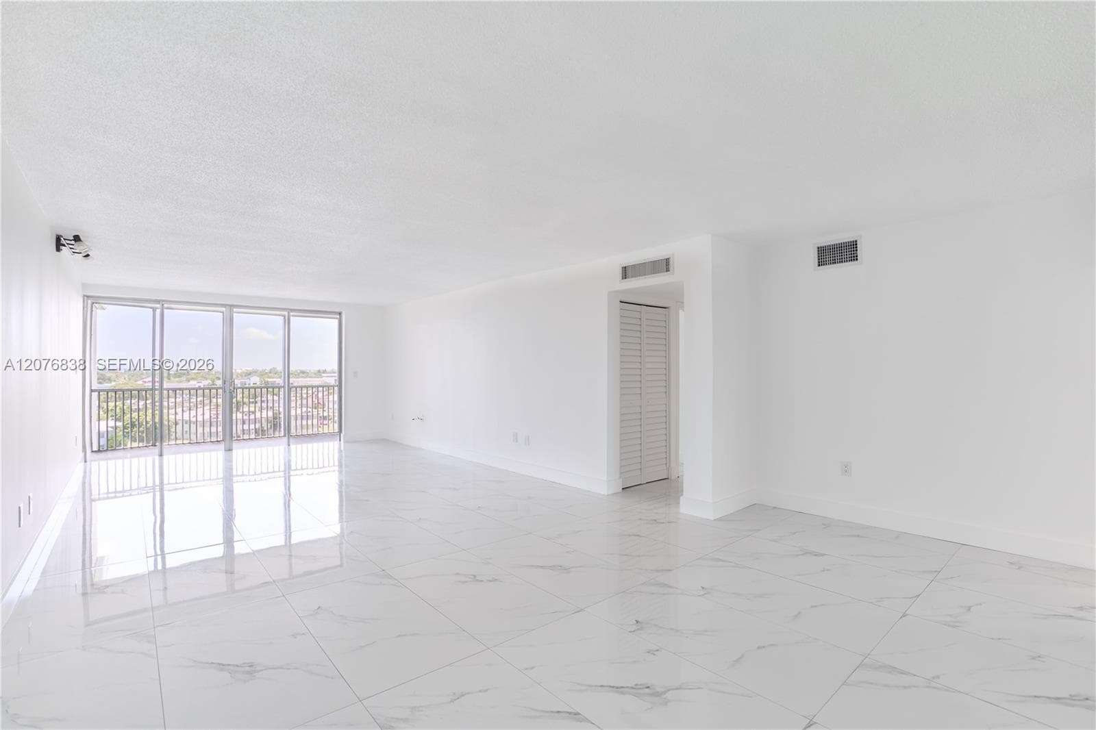 1750 NE 191st St # 829-4, Miami, FL 33179 photo 4