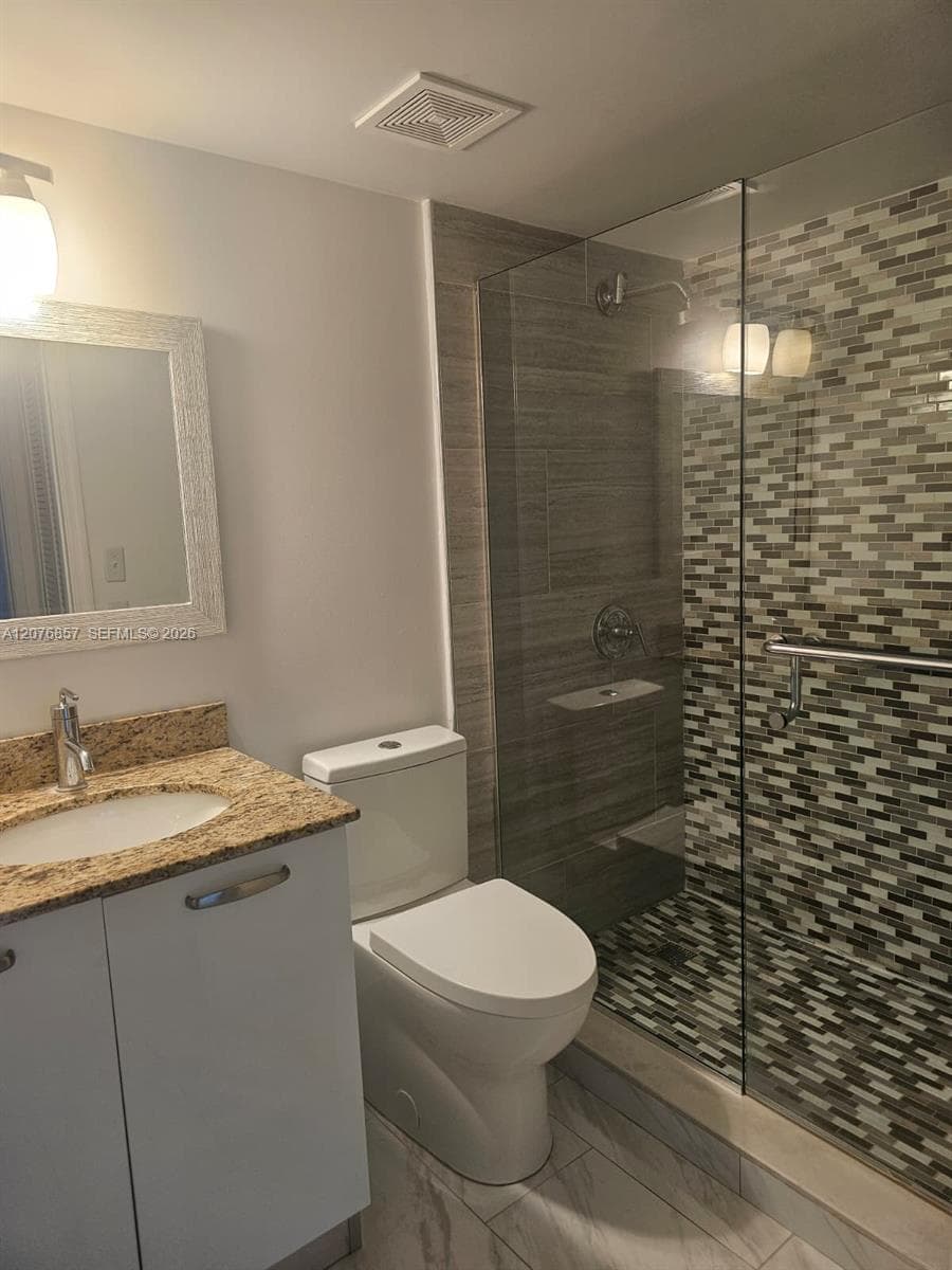 6955 NW 186th St # F306, Hialeah, FL 33015 photo 4