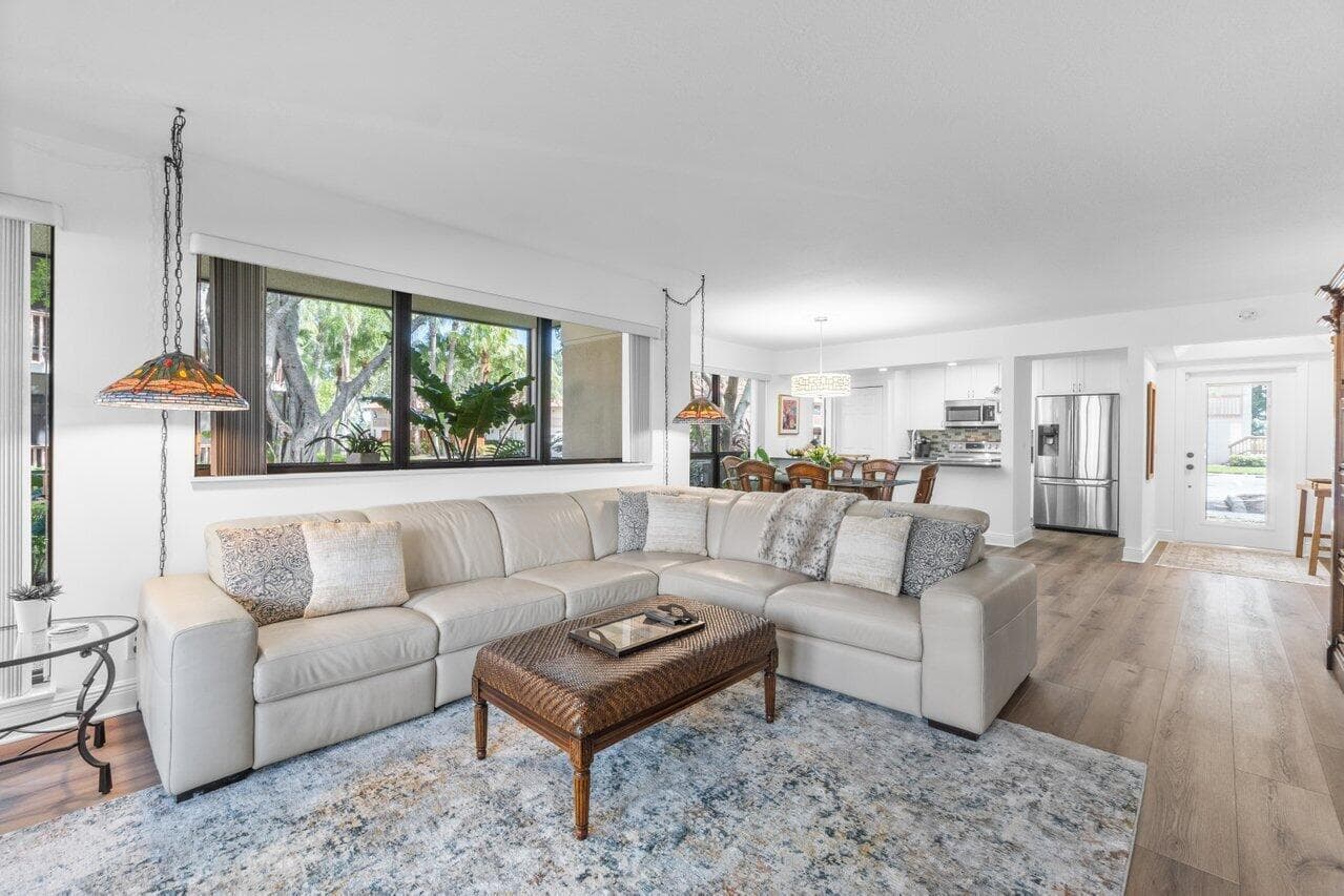 401 BRACKENWOOD Lane S, Palm Beach Gardens, FL 33418 photo 4