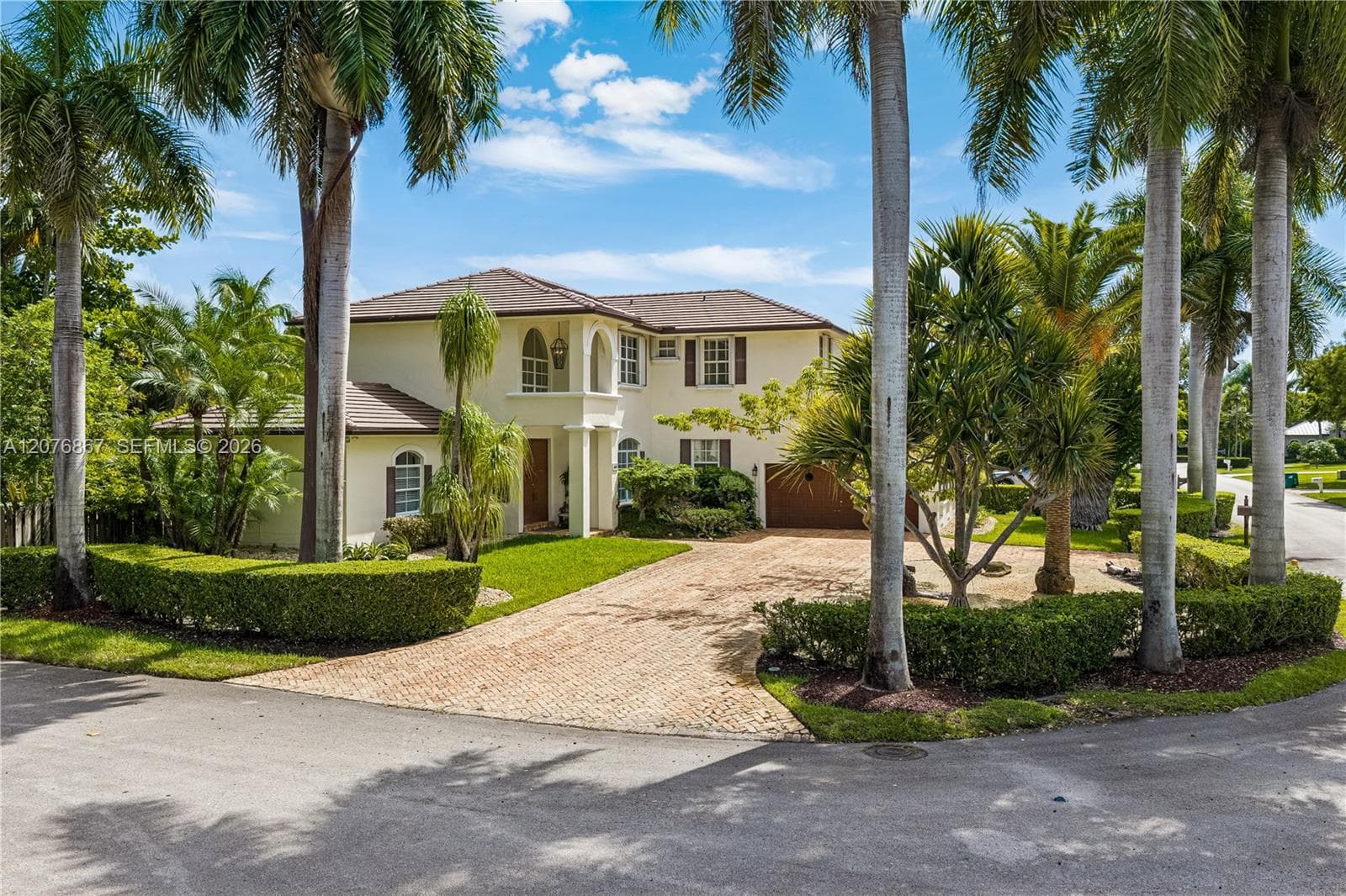 8445 SW 163rd Ter, Palmetto Bay, FL 33157 photo 2