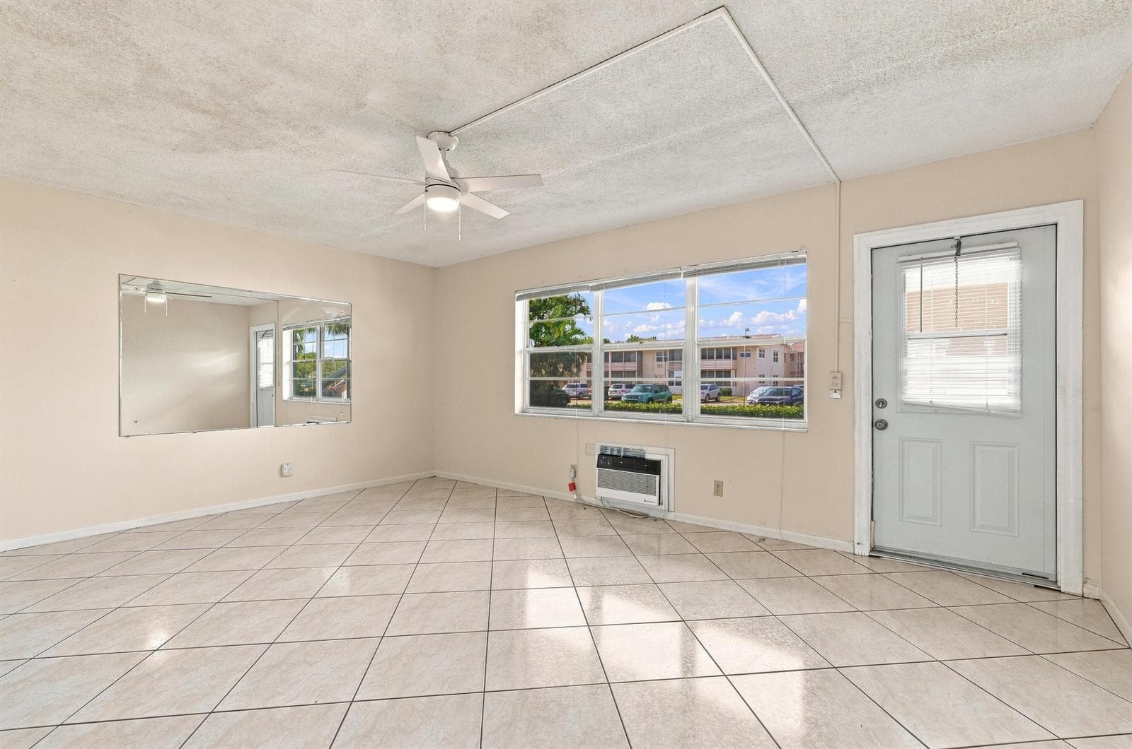 98 Norwich E, West Palm Beach, FL 33417 photo 4