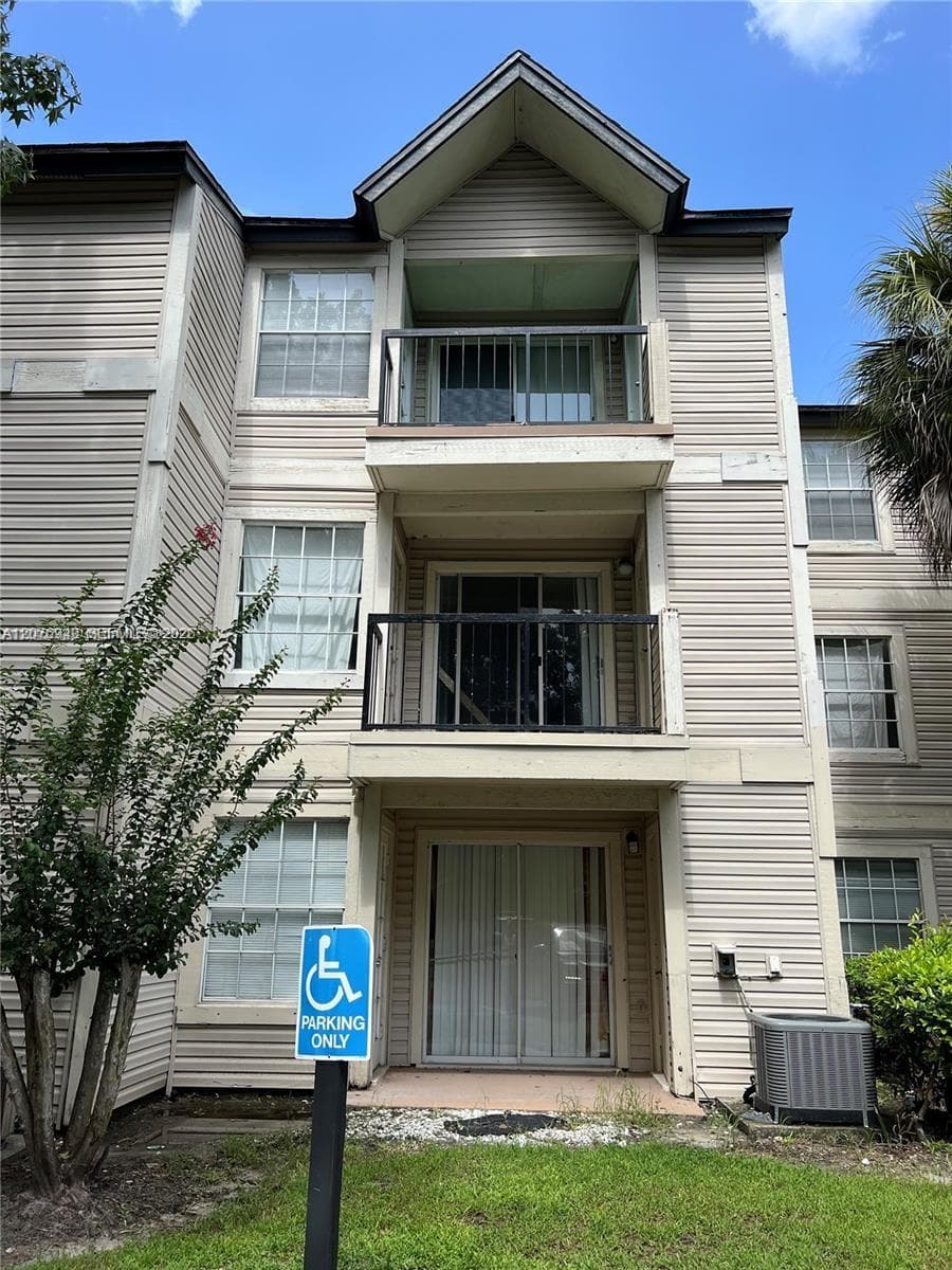 1948 Lake Atriums # 124, Orlando, FL 32839 photo 2