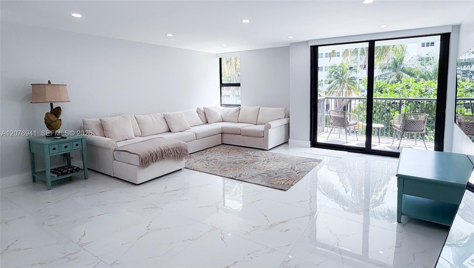 1800 Collins Ave # 3H, Miami Beach, FL 33139