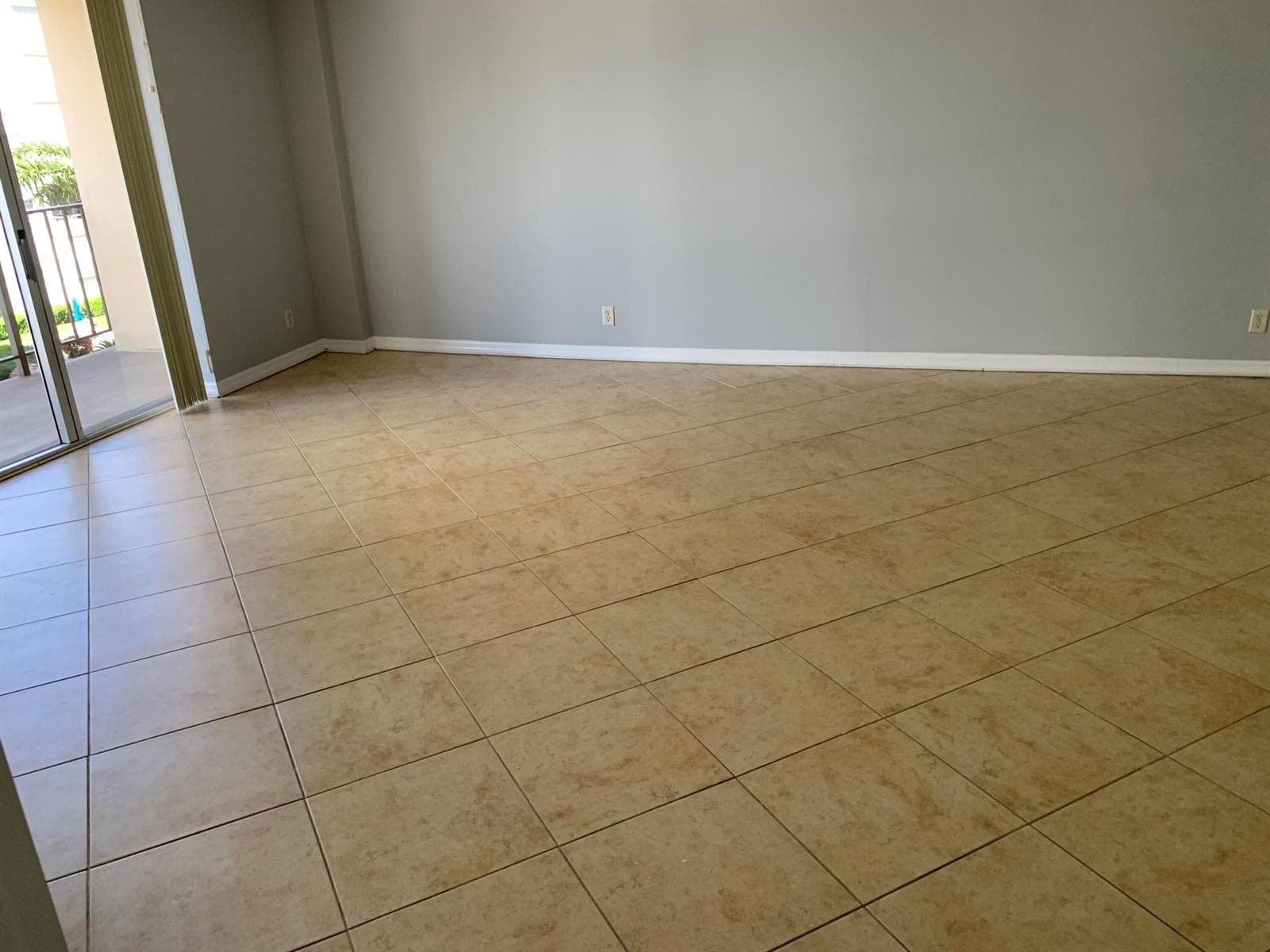 3001 W ROLLING HILLS Circle # 709, Davie, FL 33328 photo 2