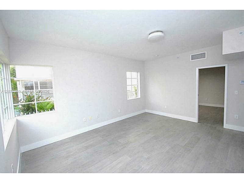 1321 PENNSYLVANIA AV # 4, Miami Beach, FL 33139 photo 4