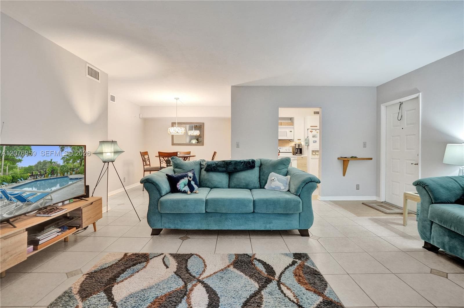 3017 N Oakland Forest Dr # 208, Oakland Park, FL 33309