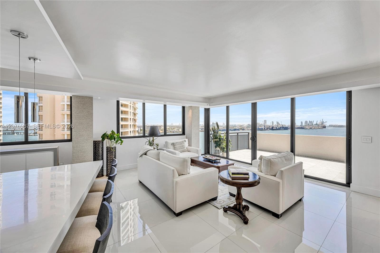540 Brickell Key Dr # 1820, Miami, FL 33131 photo 2