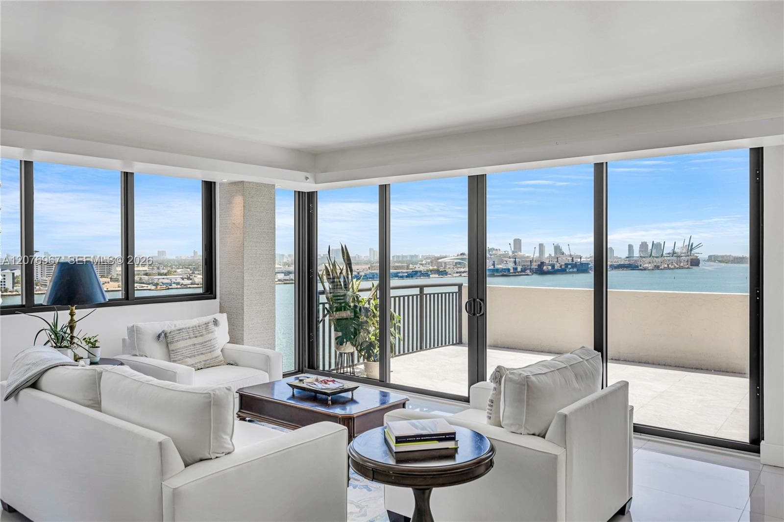 540 Brickell Key Dr # 1820, Miami, FL 33131