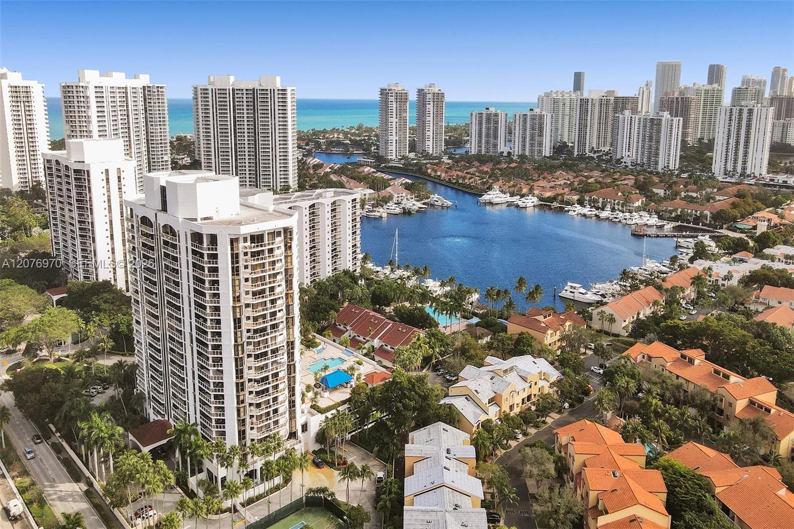 3600 Yacht Club Dr # 1602, Aventura, FL 33180