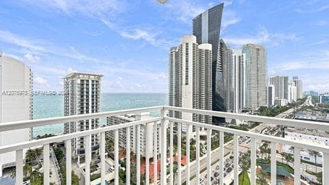 210 174 St # 2401, Sunny Isles Beach, FL 33160 photo 4