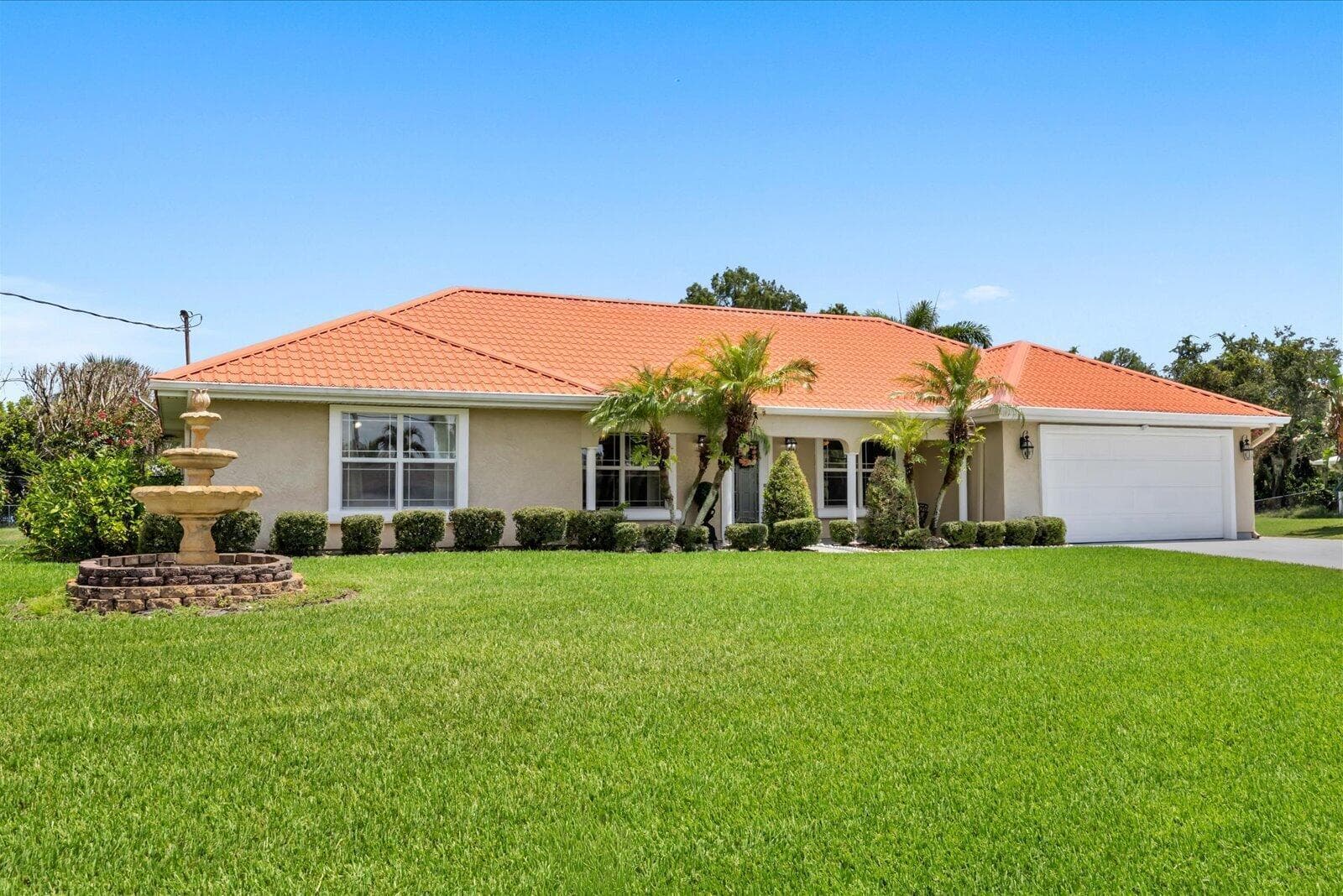 1819 SE ELROSE Street, Port St. Lucie, FL 34952