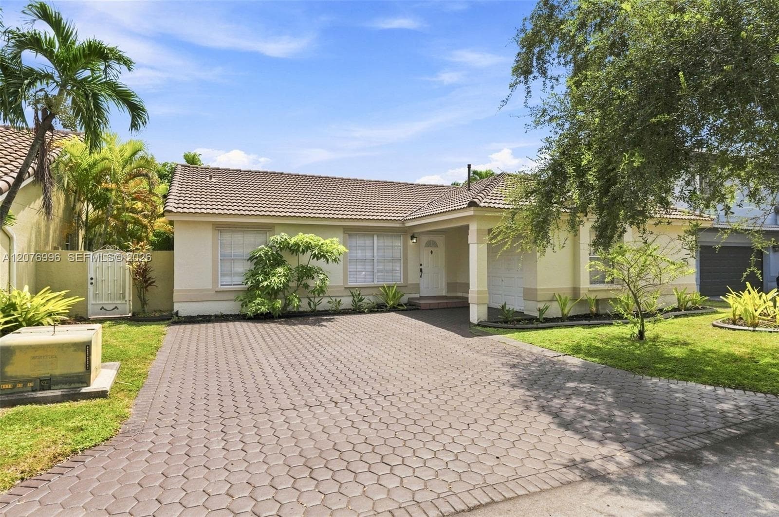 19181 NW 89th Ave # 1, Hialeah, FL 33018