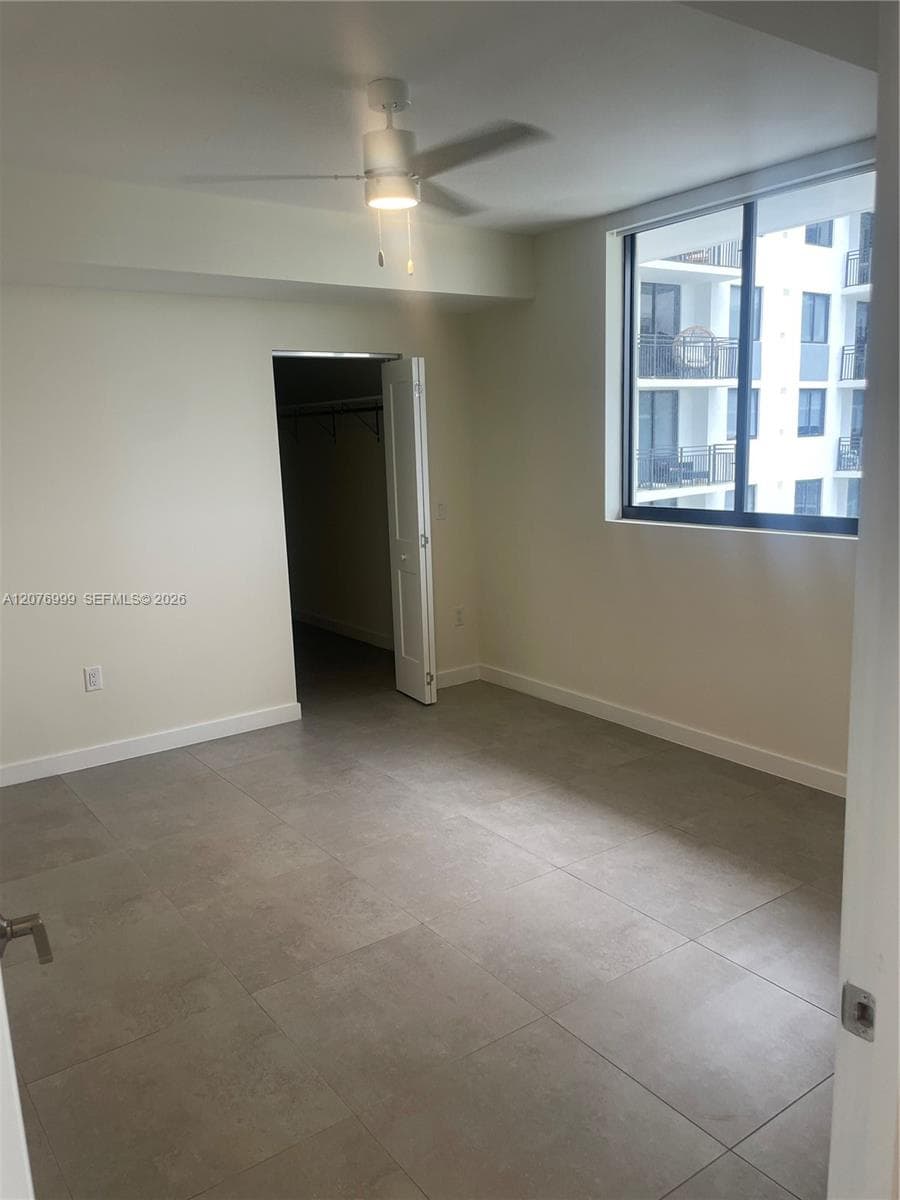 16395 Biscayne Blvd # 1611, North Miami Beach, FL 33160
