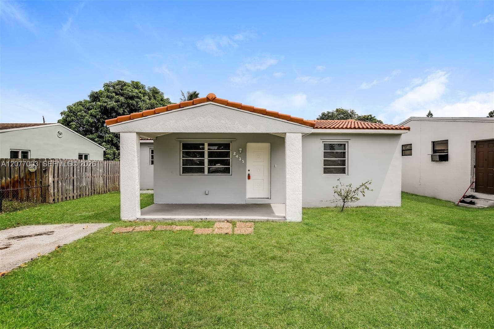 2435 Liberty St, Hollywood, FL 33020