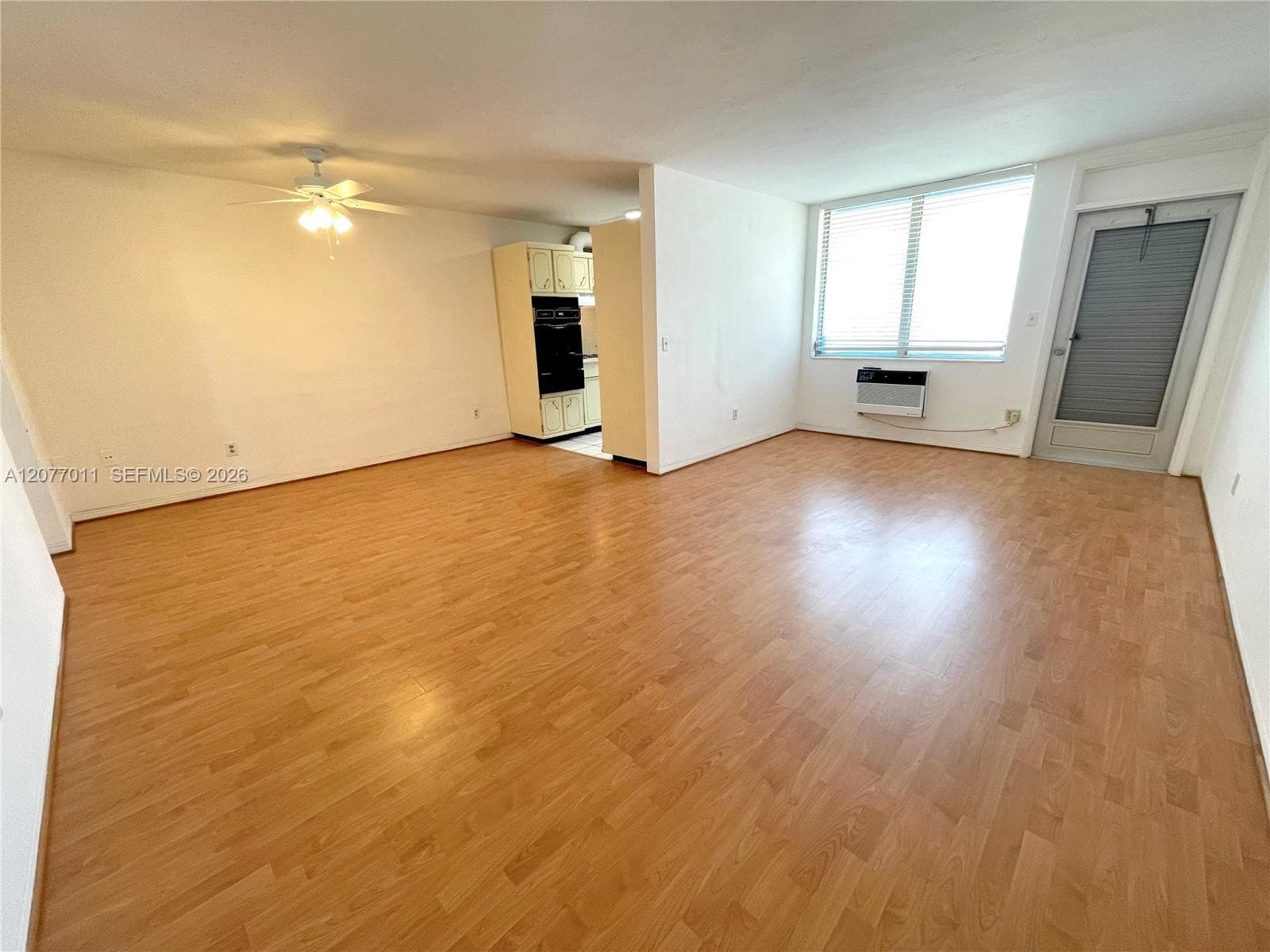 441 Collins Ave # 30, Miami Beach, FL 33139 photo 2