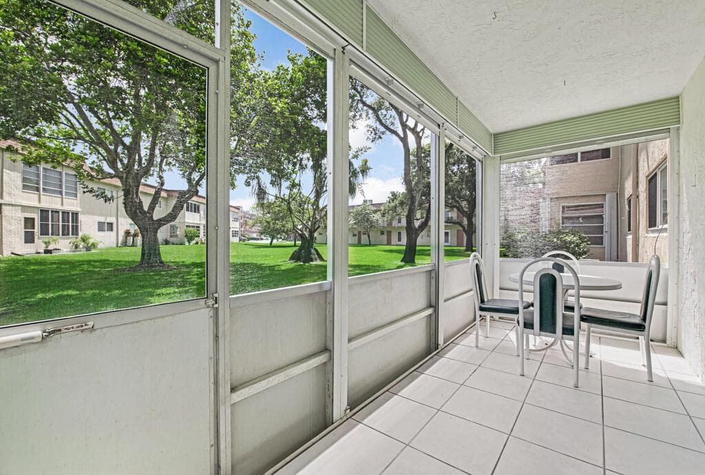 752 LORI Drive # 217, Palm Springs, FL 33461 photo 5