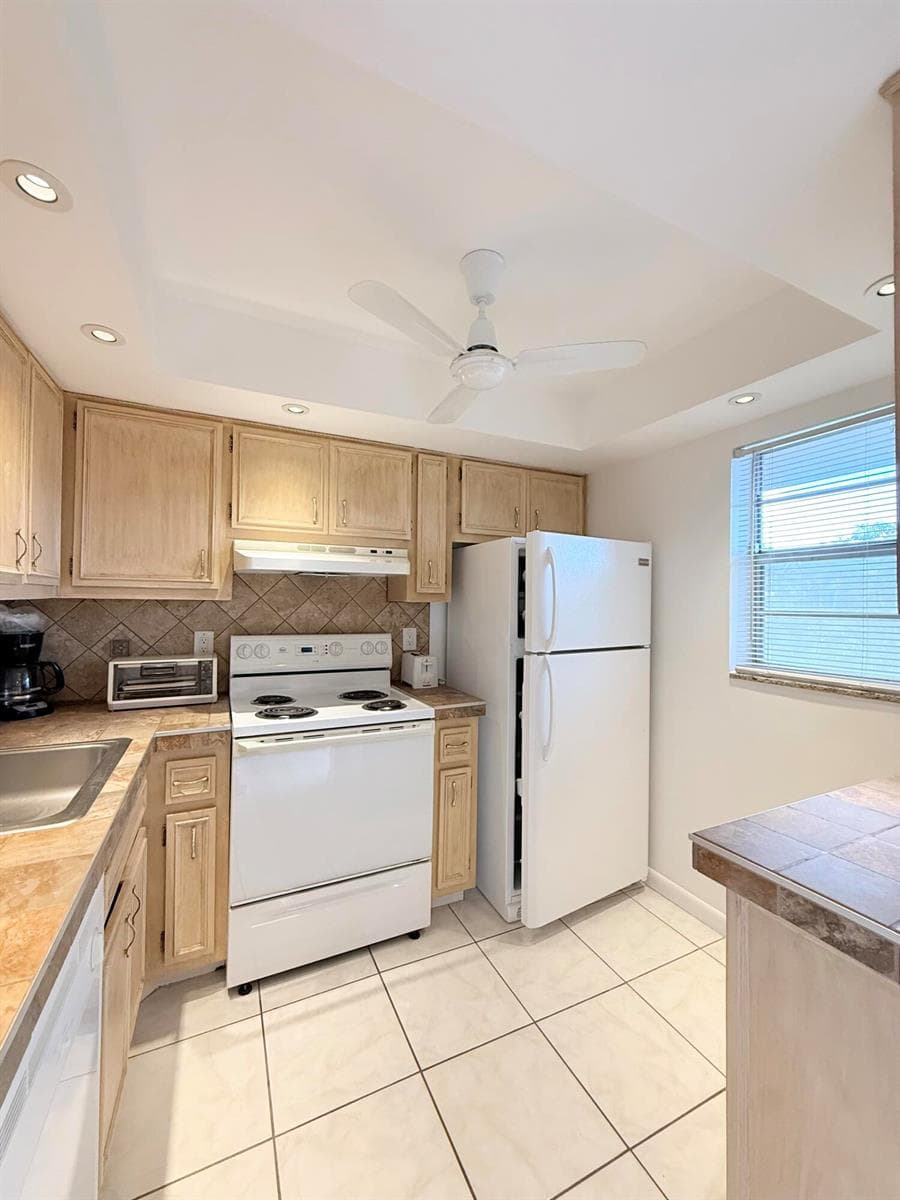 2800 NW 47th Terrace # 106B, Lauderdale Lakes, FL 33313 photo 4