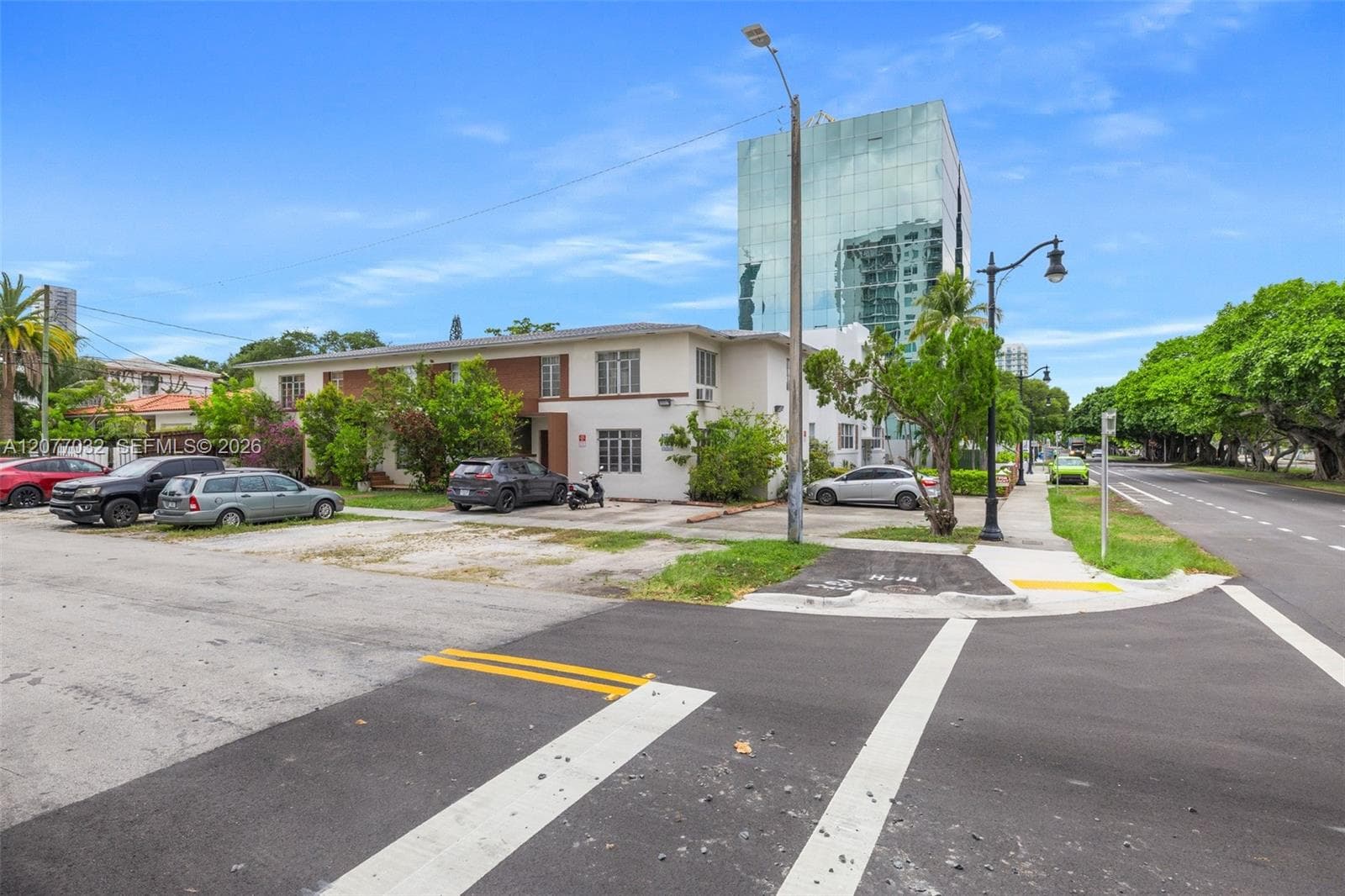 2101 SW 3rd Ave, Miami, FL 33129 photo 4