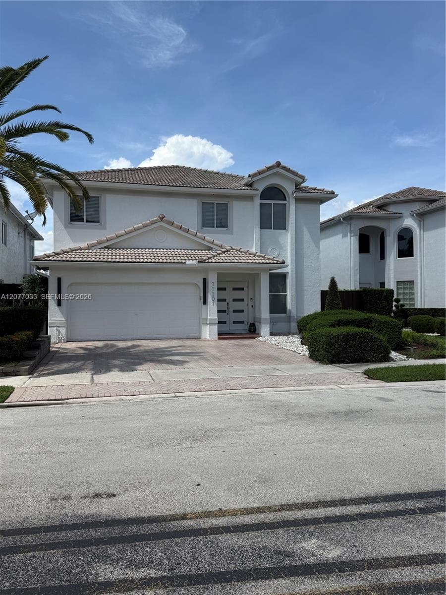 11101 NW 72nd Ter, Doral, FL 33178