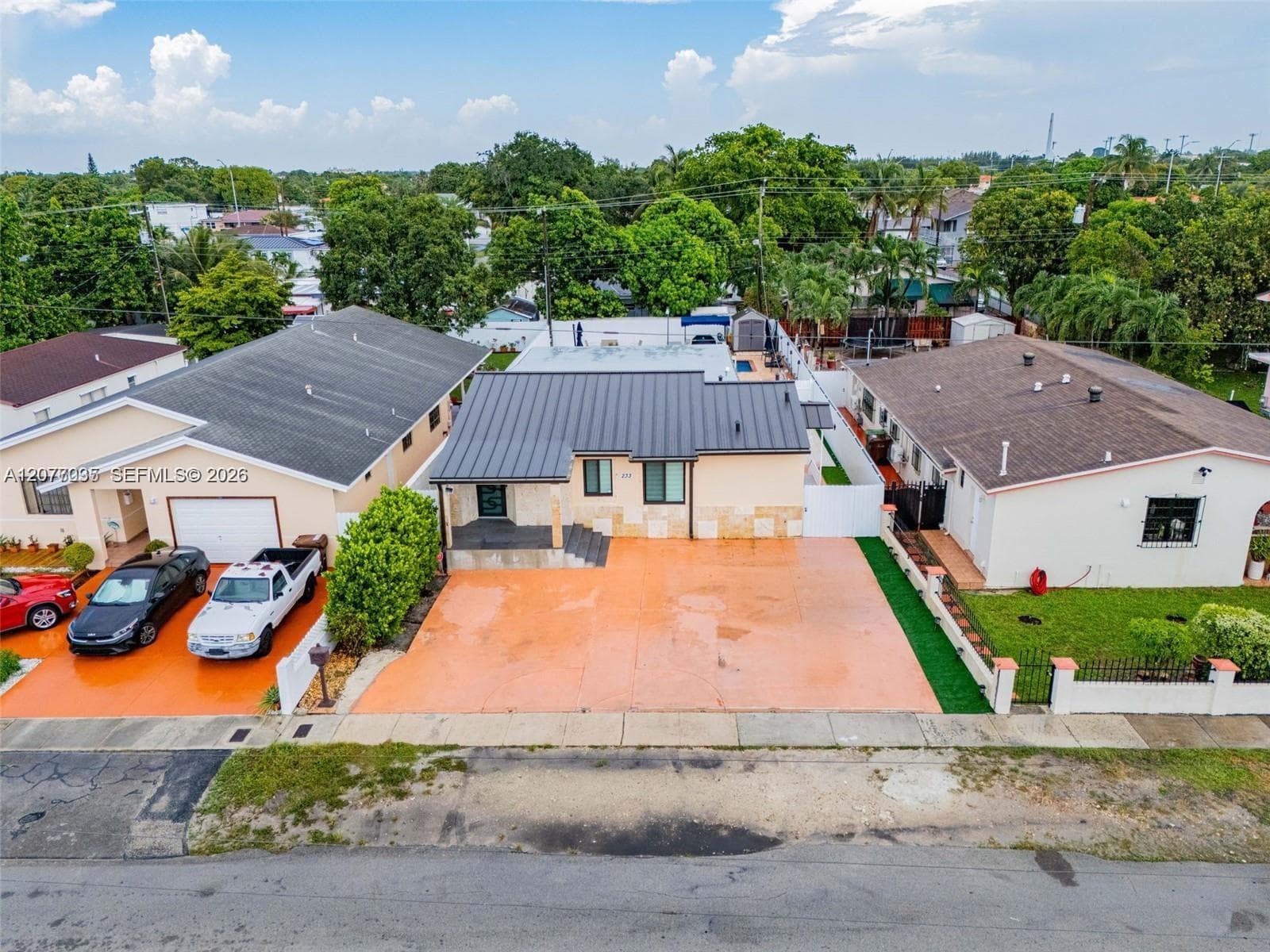 233 W 39th Pl # 0, Hialeah, FL 33012 photo 5