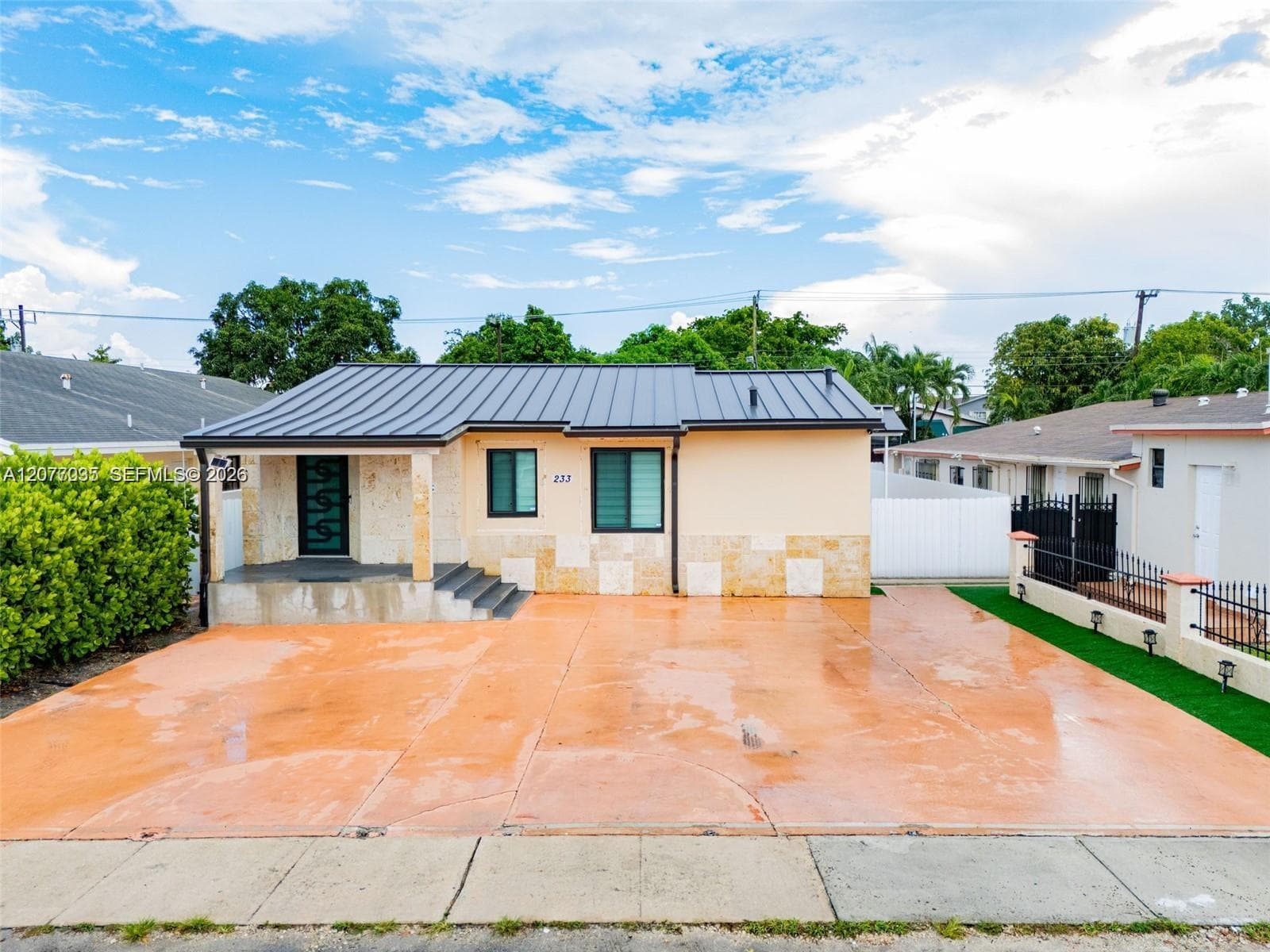 233 W 39th Pl # 0, Hialeah, FL 33012 photo 4