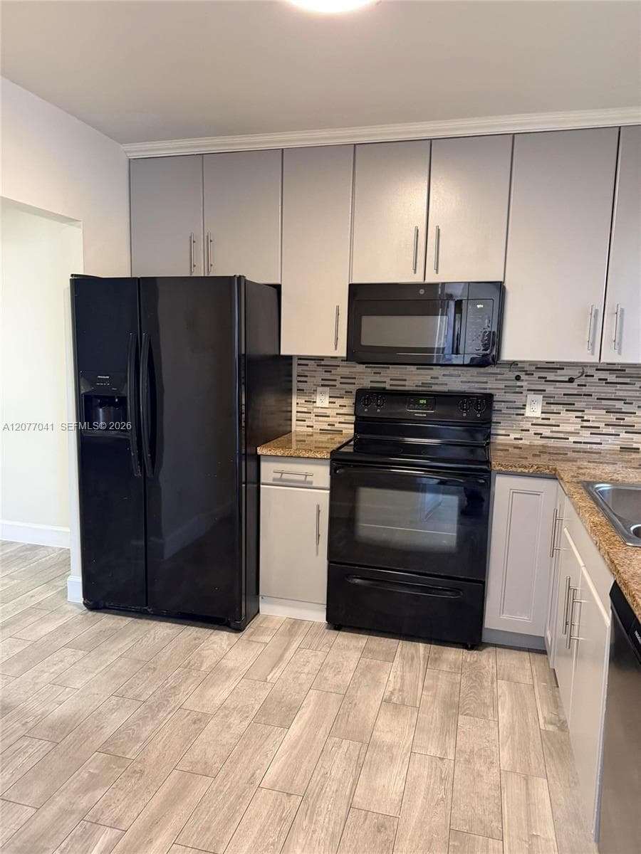2051 NW 81st Ave # 528, Pembroke Pines, FL 33024 photo 2