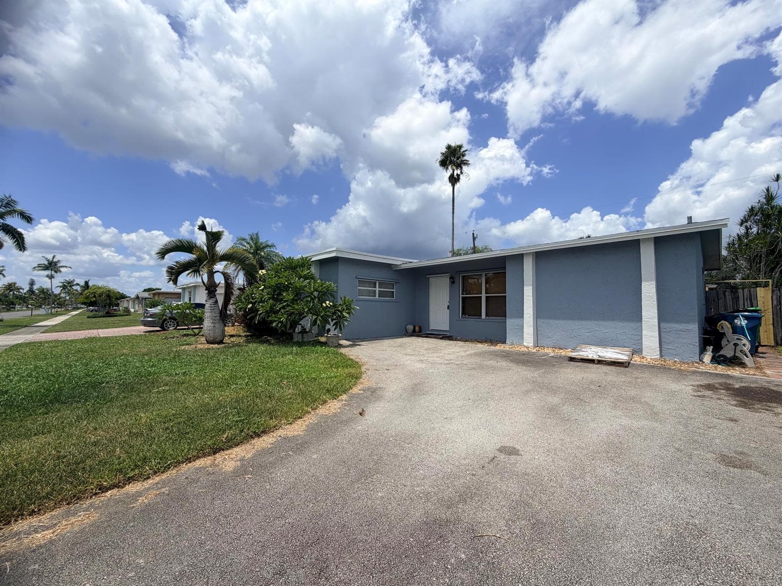 8381 NW 28TH Place, Sunrise, FL 33322