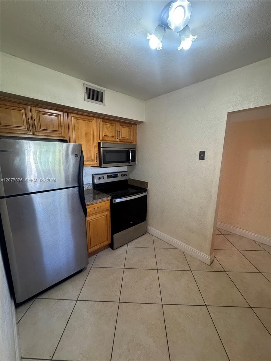 8601 SW 94th St # 103W, Miami, FL 33156 photo 3