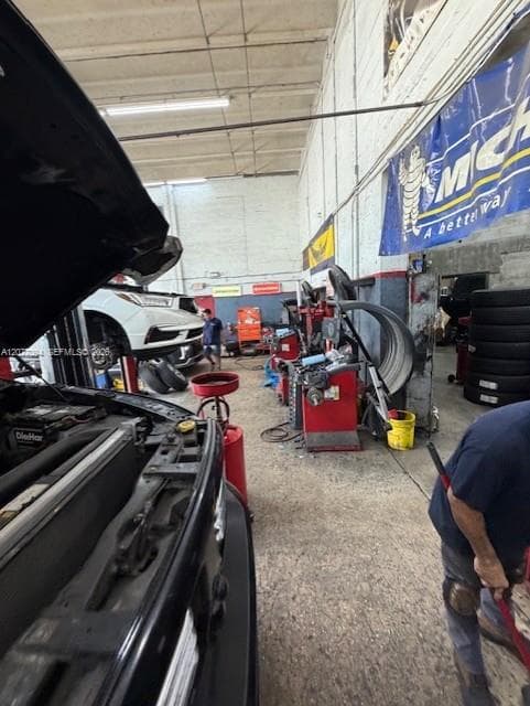 ESTABLISHED TIRE/MECHANIC SHOP, Miami FL 33142 photo 3