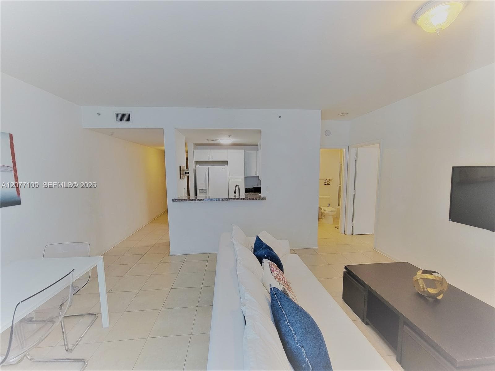 185 SE 14th Ter # 1101, Miami, FL 33131 photo 2