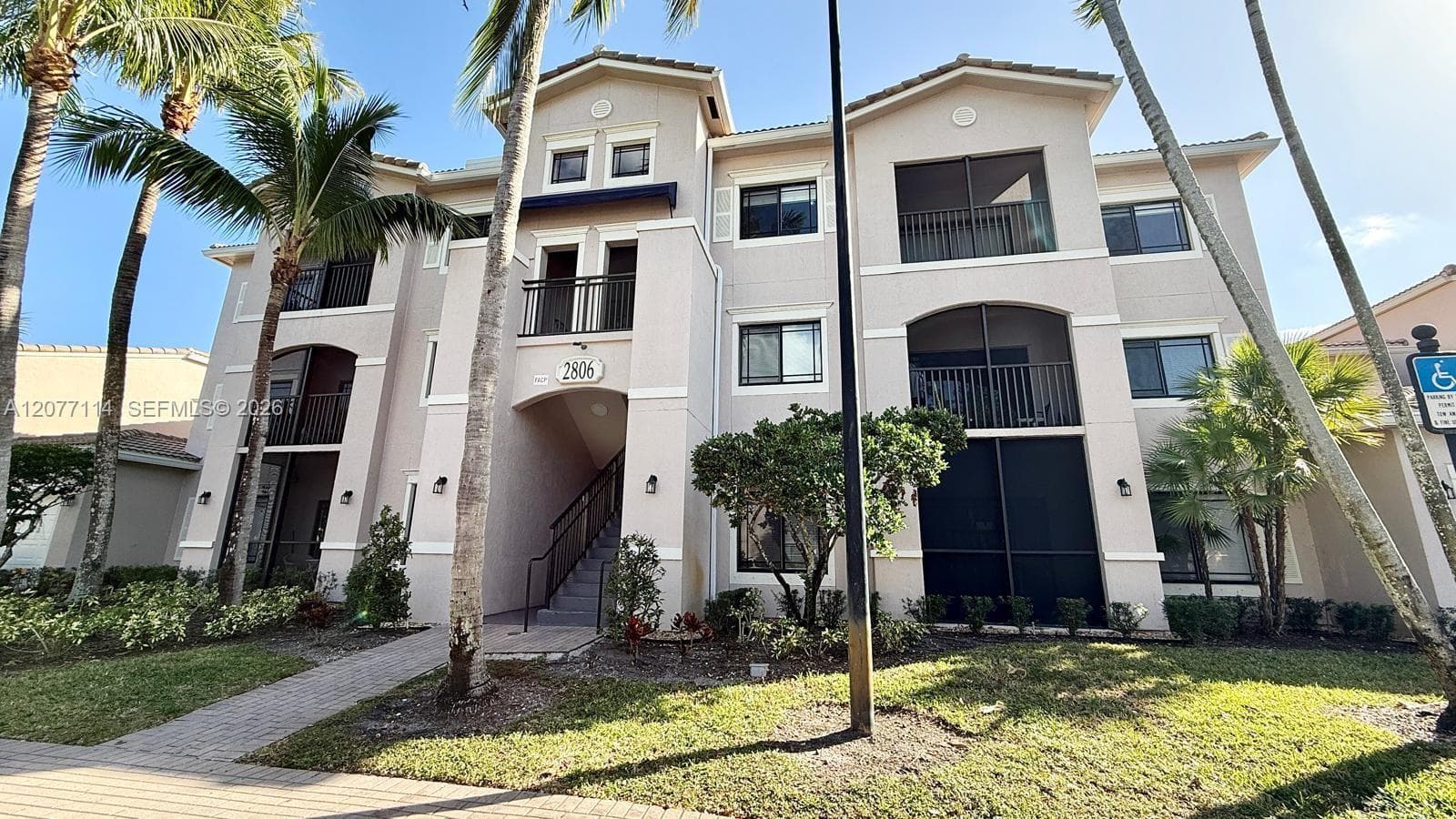 2806 Veronia Dr # 303, Palm Beach Gardens, FL 33410