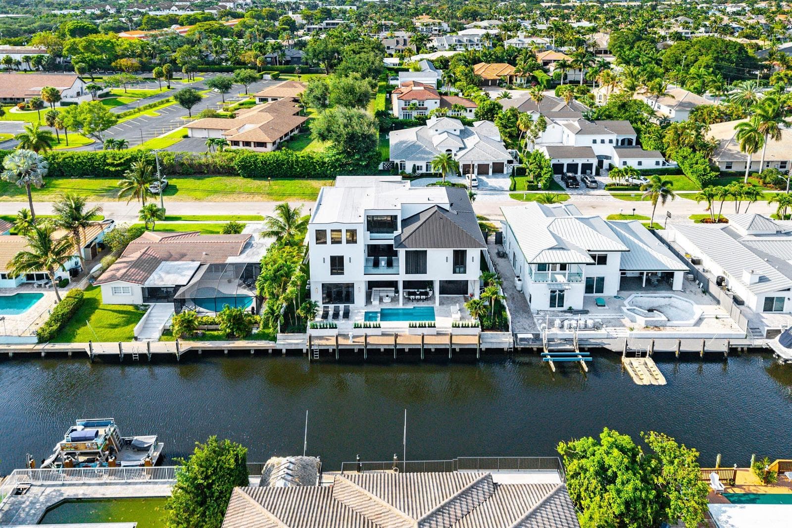748 NE 72nd Street, Boca Raton, FL 33487 photo 2